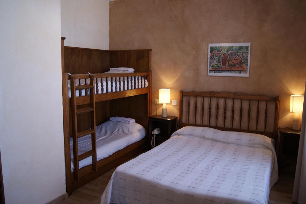 Logis Hotel De La Paix - Tournus Pokoj fotografie